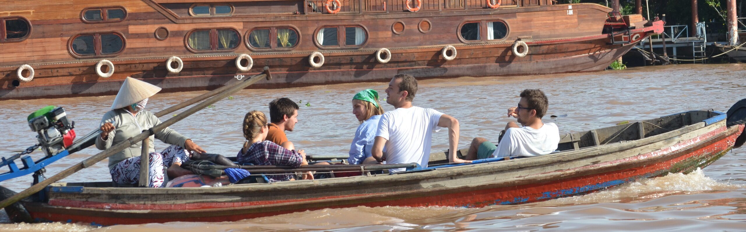 Einzigartiges thailändisches Loy Krathong und Yi Peng Festivals