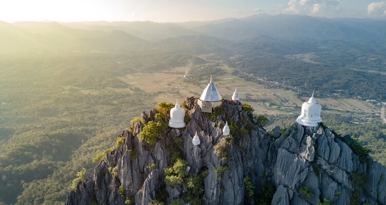 Wat Chaloem Phra Kiat